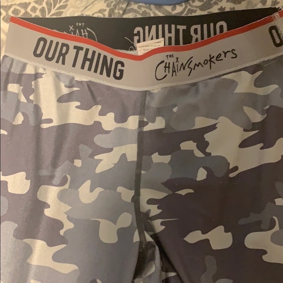 LIMITED EDITION our thing CS camo leggings - Picture 3 of 3